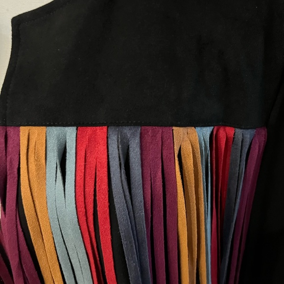 Gorgeous NEW fringed boutique jacket - Picture 3 of 5